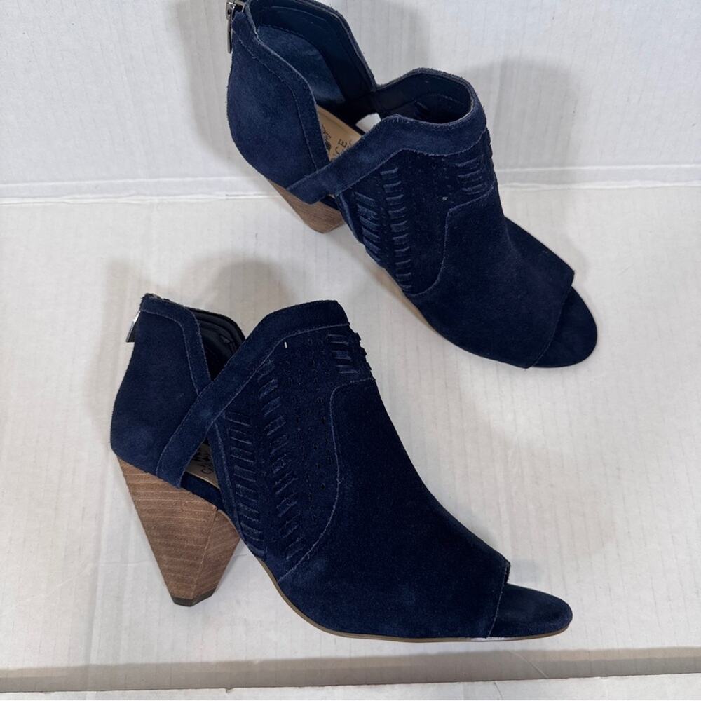Vince Camuto Blue Suede Leather Laser Cut Ankle Boots Womens 9 Stacked Wood Heel - Picture 9 of 9